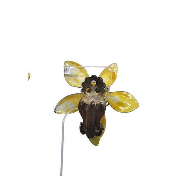 Vintage Earrings Yellow Daisy Flower Enamel 1950s Clip on - Picture 3 of 7